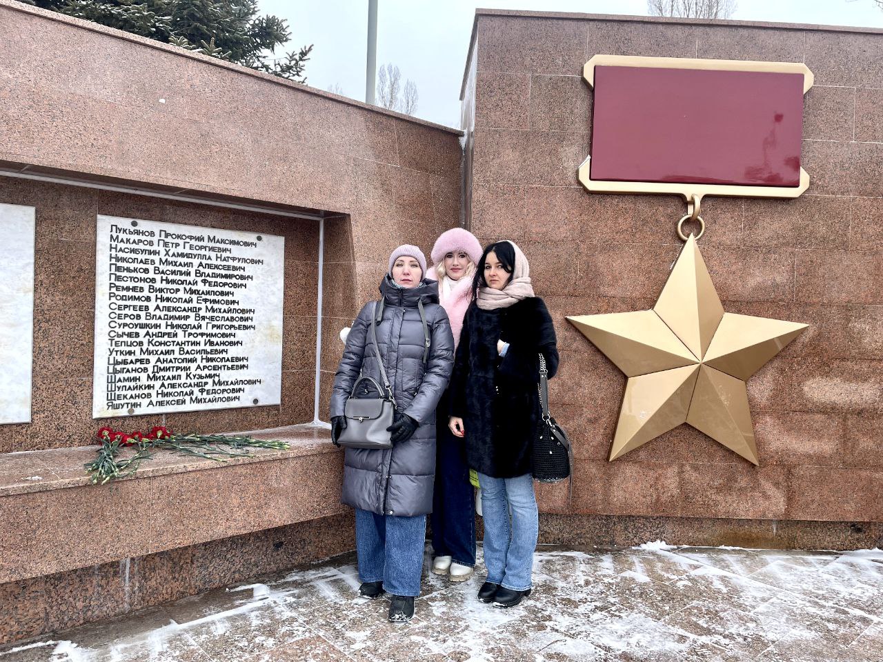 Молодежь самарского Росреестра почтила память героев