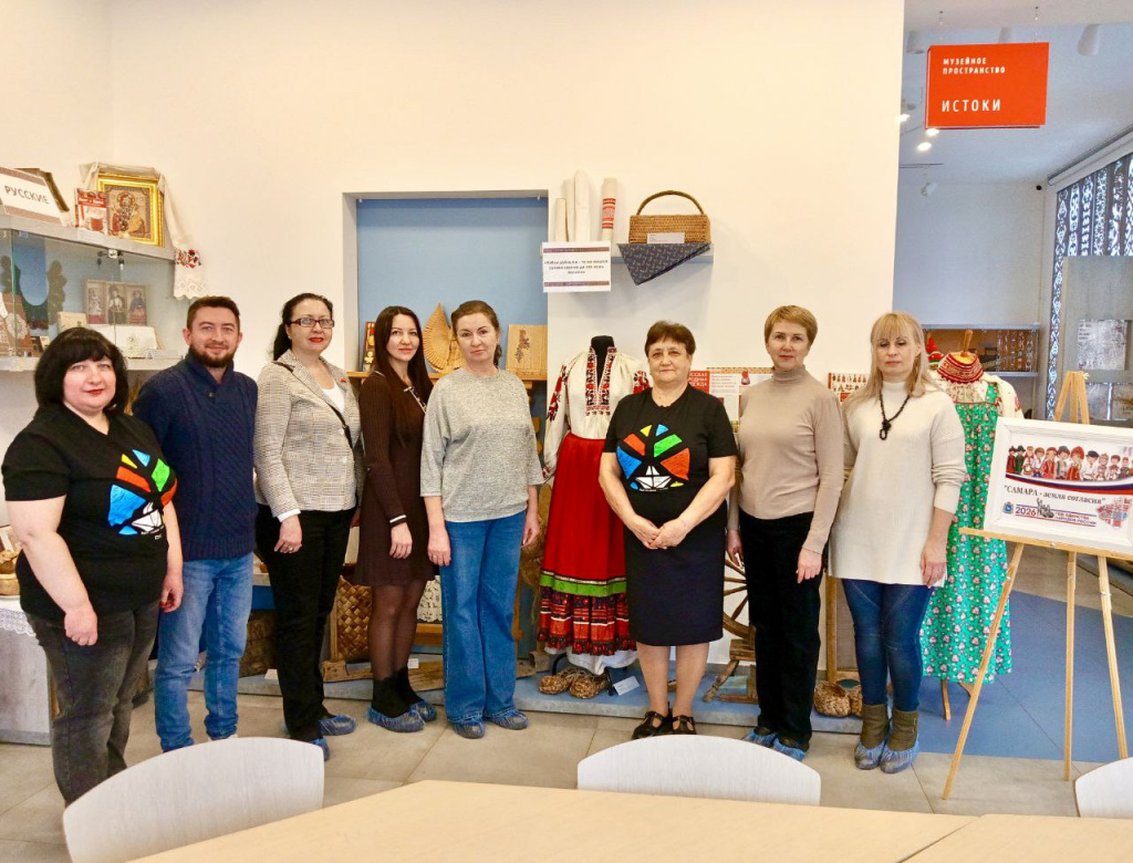 11_Выставка в Библиотеке Народов Поволжья1.jpg 11_Выставка в Библиотеке Народов Поволжья1.jpg